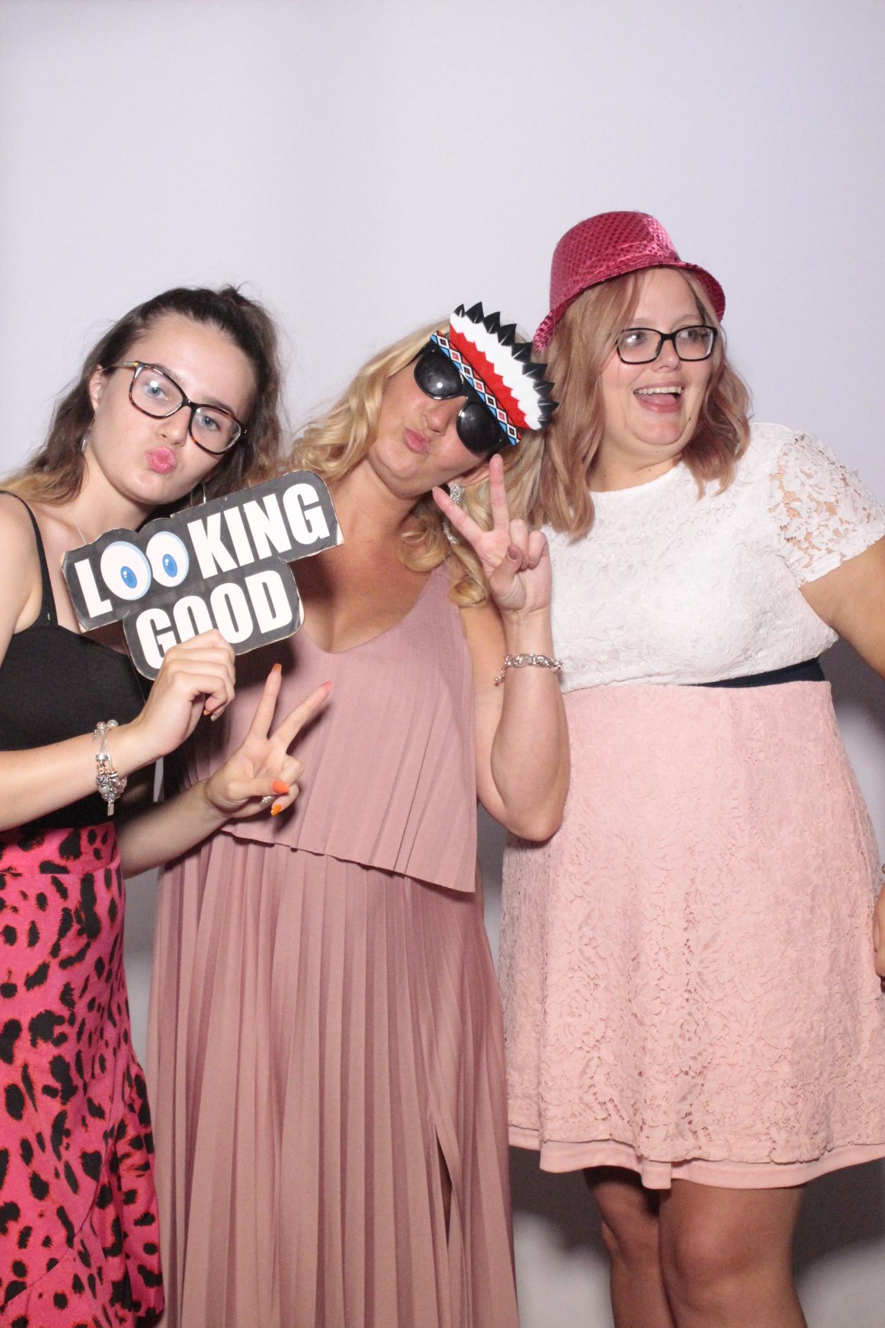 Gemma & Scott's Wedding | View more photos from the event at gallery.myphotoboothexperience.co.uk/u/MyPhotoBoothExperienceLtd/Gemma-Scotts-Wedding